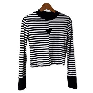 NWT HOT TOPIC Black & White Stripe Heart Mock Neck Girls Long-Sleeve Top Large